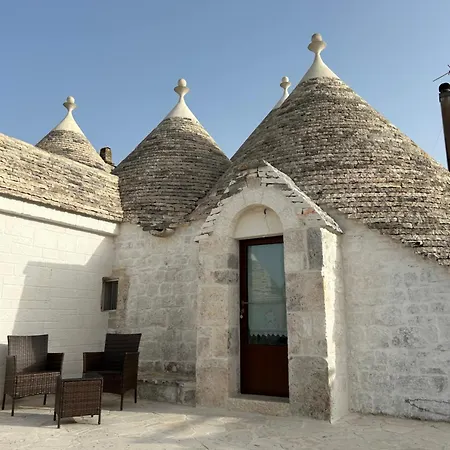 Nocleg ze śniadaniem Agli Antichi Trulli 4*