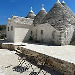 Agli Antichi Trulli ベッド・アンド・ブレックファスト 4*